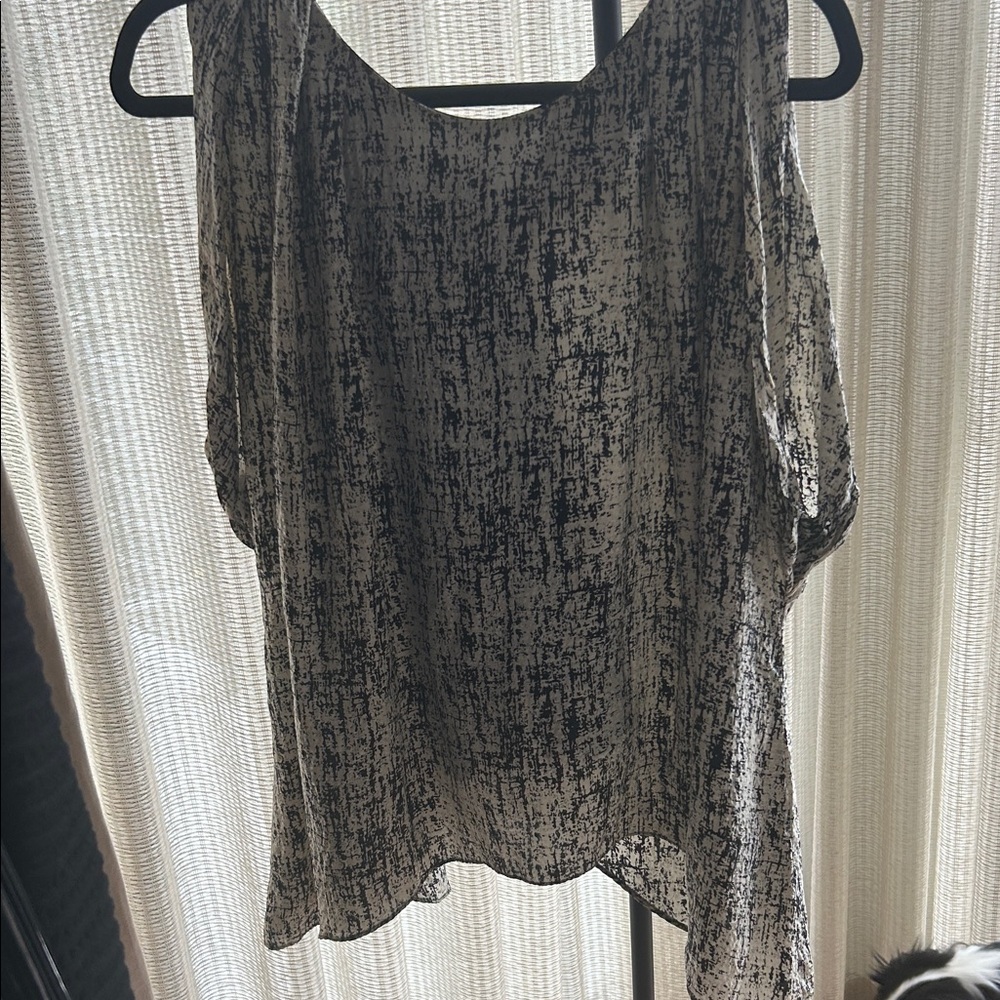 Anthropologie j/j by Julie Haus silk abstract blouse